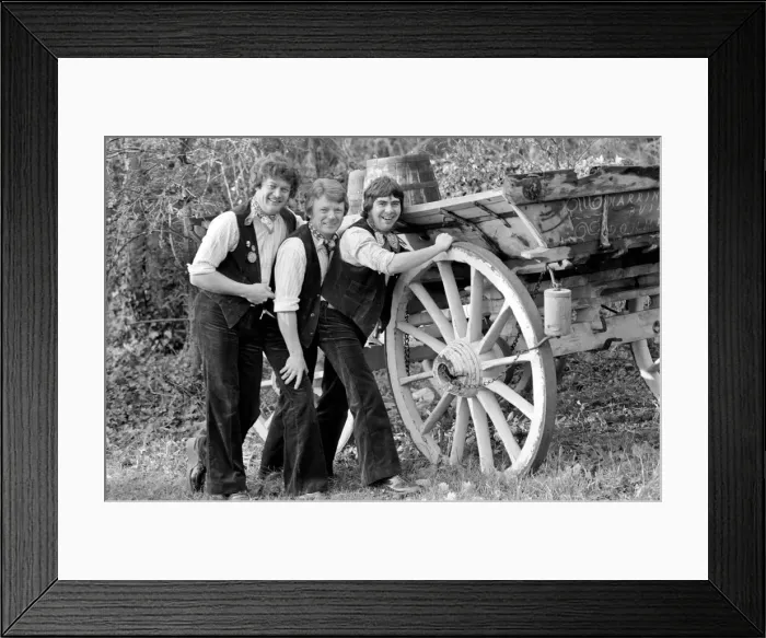 Framed Print : Music  /  Band  /  Group. The Wurzells'Pop Singers. January 1977 77-00097-002