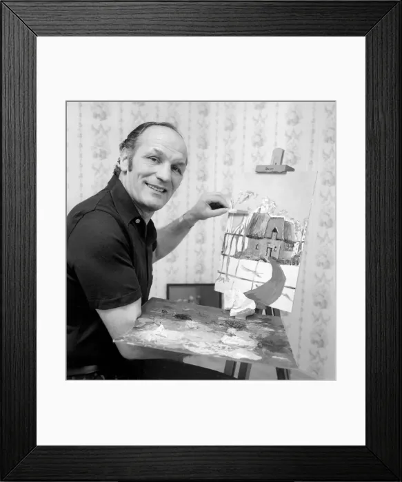 Framed Print : Boxer: Boxing: Painting: Unusual: Henry Cooper working on a painting of a Cotswold