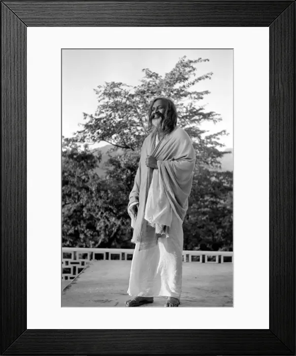 Framed Print : Indian religious spiritual leader Maharishi Mahesh Yogi. February 1968 Y01671 Framed Print : Indian religious spiritual leader Maharishi Mahesh Yogi. February 1968 Y01671