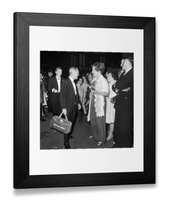 Framed Print : Night of 100 Stars charity event at the Palladium in London Wilfred Brambell arrives