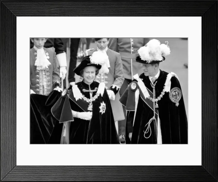 Framed Print : Her Majesty Queen Elizabeth II accompanied by Prince Philip Framed Print : Her Majesty Queen Elizabeth II accompanied by Prince Philip