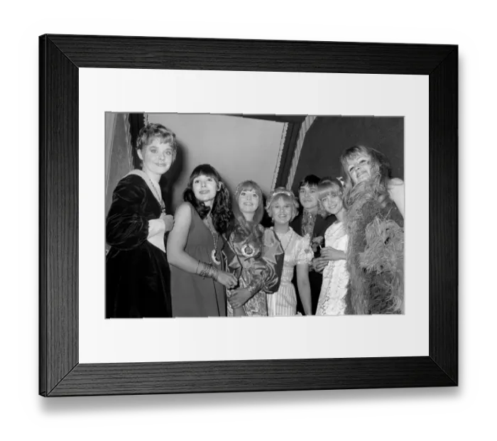 Framed Print : World Premiere of Here we go round the Mulberry bush Framed Print : World Premiere of Here we go round the Mulberry bush