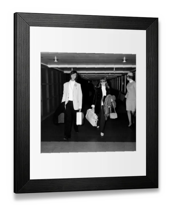 Framed Print : The Beatles leaving Heathrow Airport for India where they will meet Maharishi Mahesh Yogi Framed Print : The Beatles leaving Heathrow Airport for India where they will meet Maharishi Mahesh Yogi