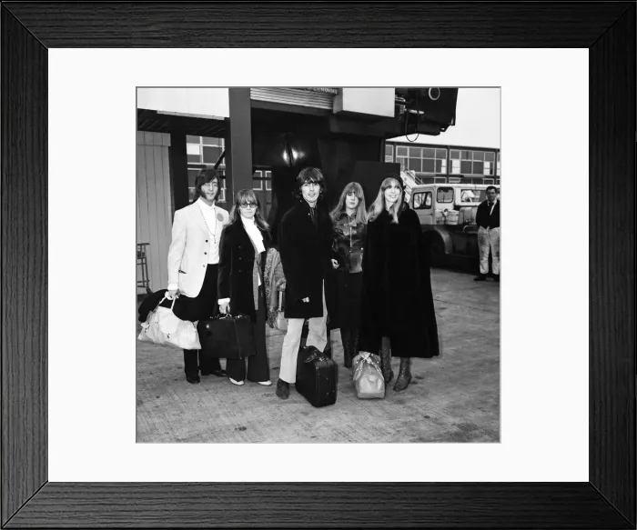 Framed Print : The Beatles leaving Heathrow Airport for India where they will meet Maharishi Mahesh Yogi Framed Print : The Beatles leaving Heathrow Airport for India where they will meet Maharishi Mahesh Yogi