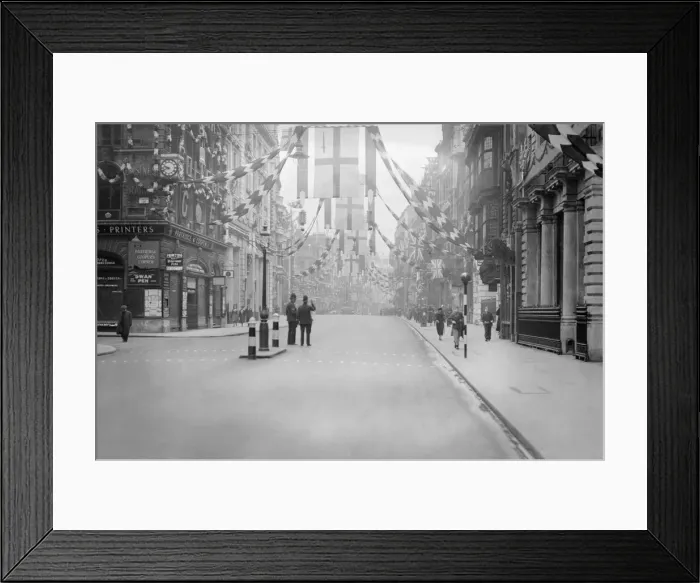 Framed Print : Coronation of King George VI. Two policemen stand on duty on the corner of Chancery Framed Print : Coronation of King George VI. Two policemen stand on duty on the corner of Chancery
