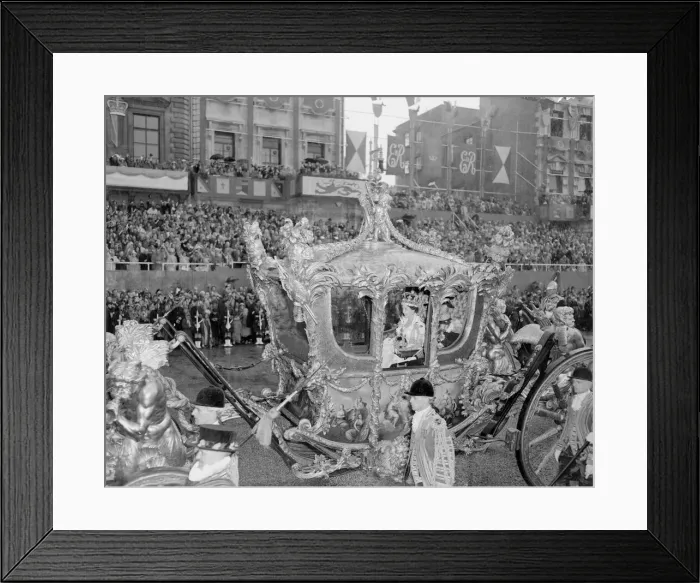 Framed Print : The Coronation of Queen Elizabeth II. The golden state coach with the newly Framed Print : The Coronation of Queen Elizabeth II. The golden state coach with the newly