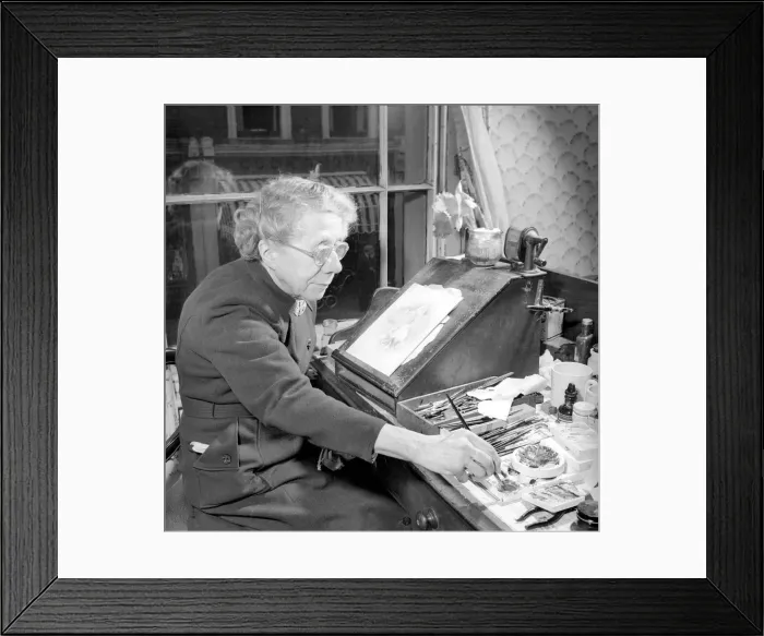 Framed Print : Pensioner: Old lady paints a picture of a flower circa 1955 Framed Print : Pensioner: Old lady paints a picture of a flower circa 1955