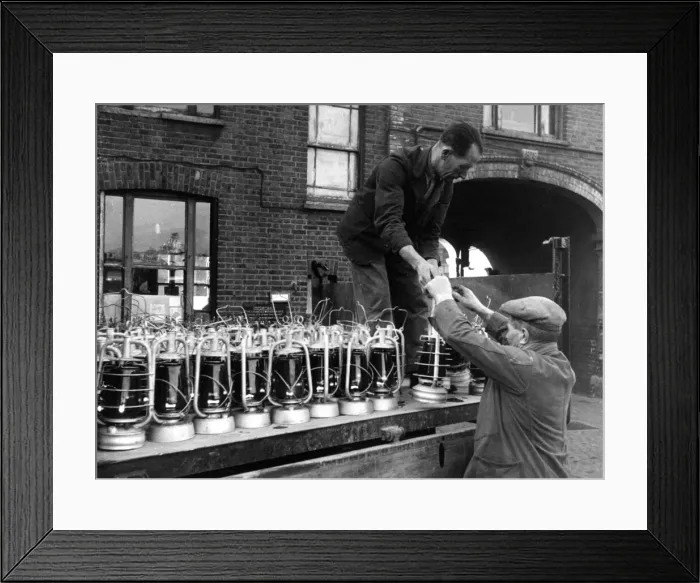 Framed Print : London Gas Strike. November 1944 Framed Print : London Gas Strike. November 1944