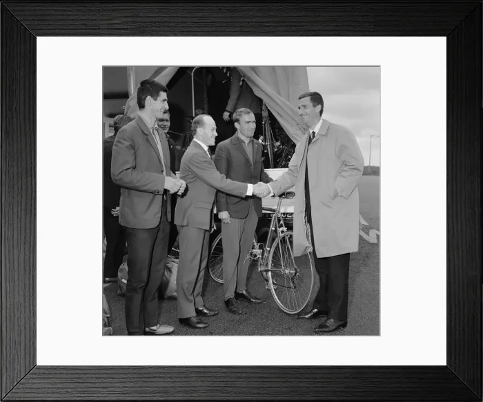 Framed Print : World professional cycling champion Tommy Simpson greets Stanislav Shapel Framed Print : World professional cycling champion Tommy Simpson greets Stanislav Shapel