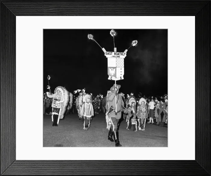 Framed Print : Queen Elizabeth and Prince Philip, Duke of Edinburgh at the Windsor Bonfire Celebrations Framed Print : Queen Elizabeth and Prince Philip, Duke of Edinburgh at the Windsor Bonfire Celebrations