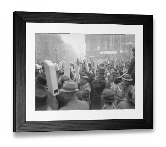 Framed Print : Coronation of King George VI. Huge crowds of people with their periscopes to get a Framed Print : Coronation of King George VI. Huge crowds of people with their periscopes to get a