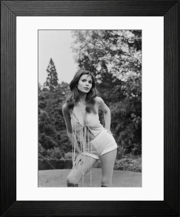 Framed Print : Actress and former model Madeline Smith pictured during a break in filming Framed Print : Actress and former model Madeline Smith pictured during a break in filming