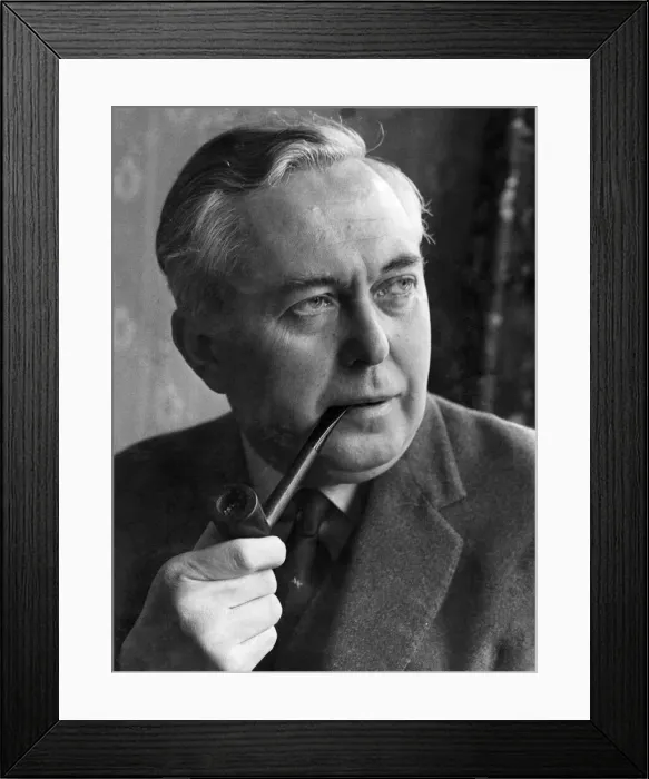 Framed Print : Labour party leader Harold Wilson at his home in Hampstead Framed Print : Labour party leader Harold Wilson at his home in Hampstead