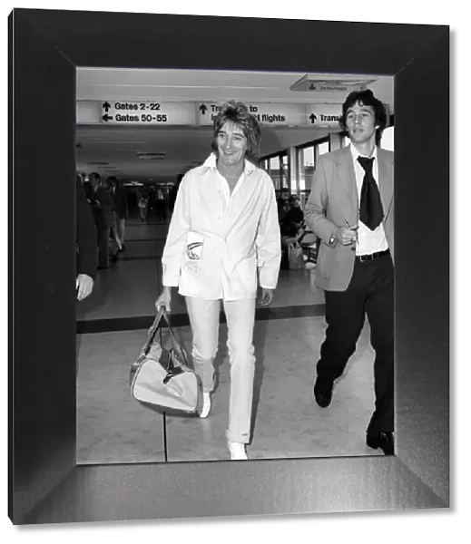 Rod Stewart at Heathrow airport. June 1977 R77-3358A-002