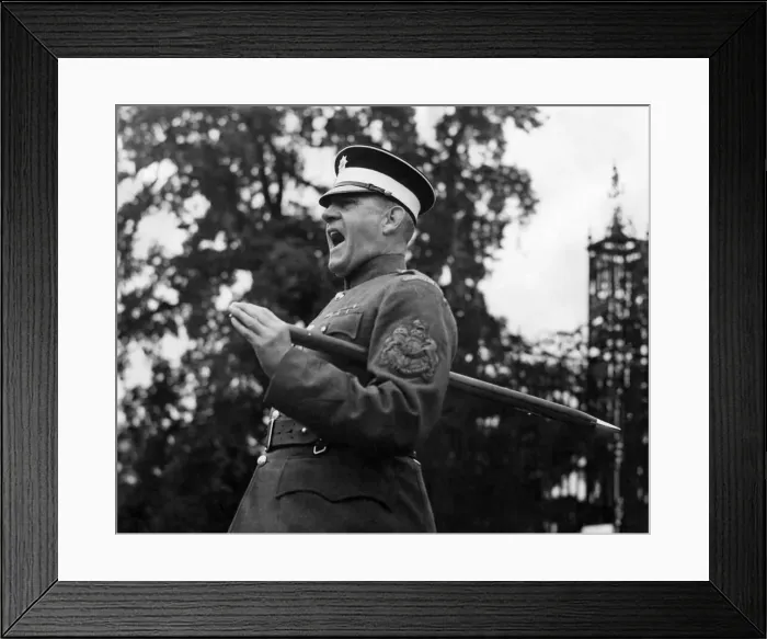 Framed Print : Army training at Eaton Hall. September 1951 P005712 Framed Print : Army training at Eaton Hall. September 1951 P005712