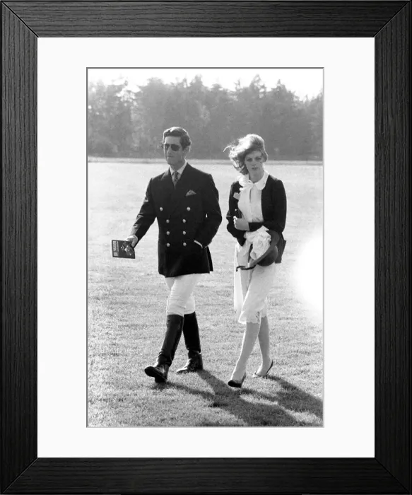 Framed Print : Prince Charles and girlfriend Lady Sarah Spencer. June 1977 R77-3411-001 Framed Print : Prince Charles and girlfriend Lady Sarah Spencer. June 1977 R77-3411-001
