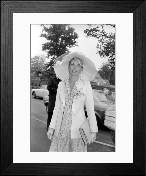Framed Print : Woman wearing a large hatduring the second day of races at Ascot today Framed Print : Woman wearing a large hatduring the second day of races at Ascot today
