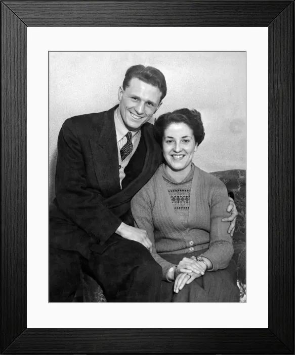 Framed Print : British flyweight boxer Eric Marsden and wife February 1955 P005727