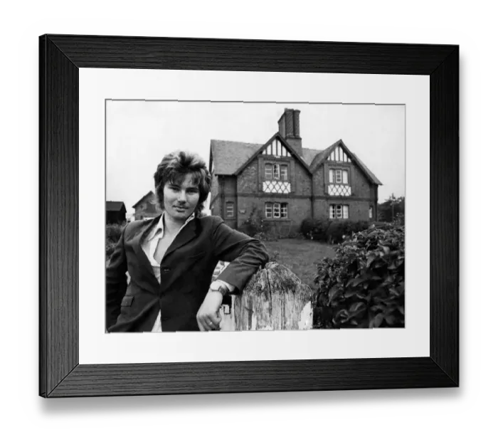 Framed Print : Robert George Grosvenor, 5th Duke of Westminster September 1976 P005493 Framed Print : Robert George Grosvenor, 5th Duke of Westminster September 1976 P005493