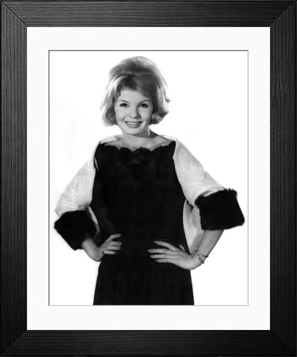 Framed Print : Model Liz Duke. January 1963 P007631 Framed Print : Model Liz Duke. January 1963 P007631