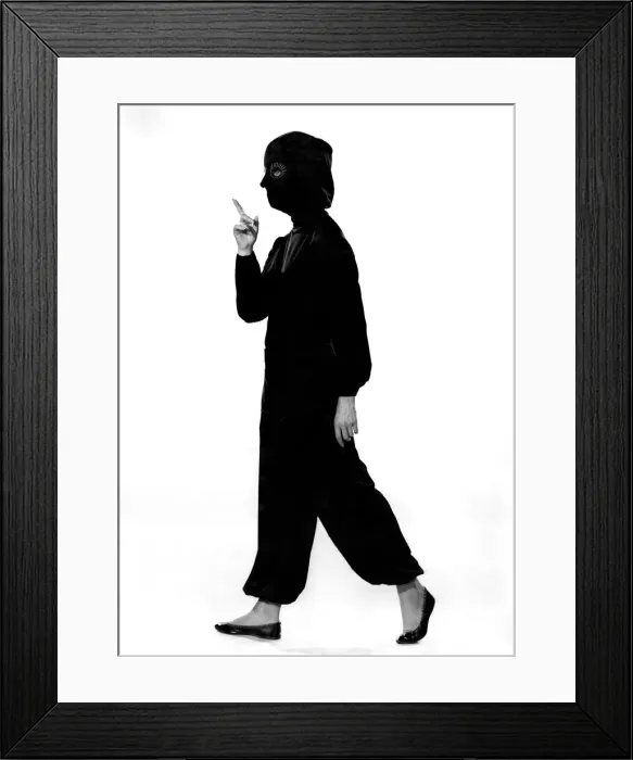 Framed Print : Model Valerie Gaten wearing pyjamas and matching headwear Framed Print : Model Valerie Gaten wearing pyjamas and matching headwear