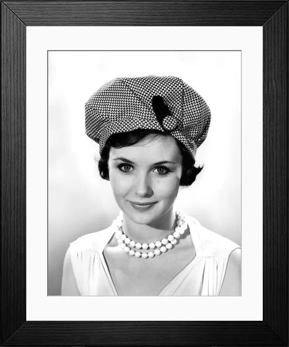 Framed Print : Model Ann Cave wearing a patterned stylish hat with pearl necklace Framed Print : Model Ann Cave wearing a patterned stylish hat with pearl necklace