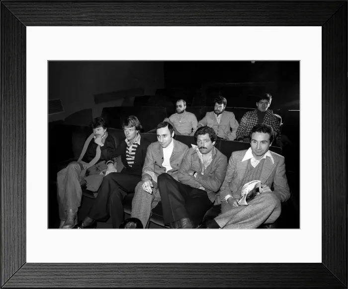 Framed Print : Shampoo'Film Feature: At private viewing of film Shampoo Framed Print : Shampoo'Film Feature: At private viewing of film Shampoo
