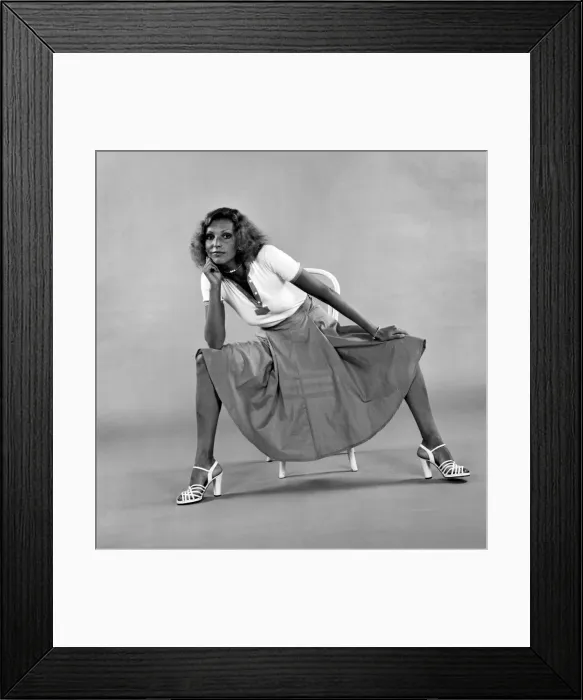 Framed Print : Fashion. Geschi. April 1975 75-1863