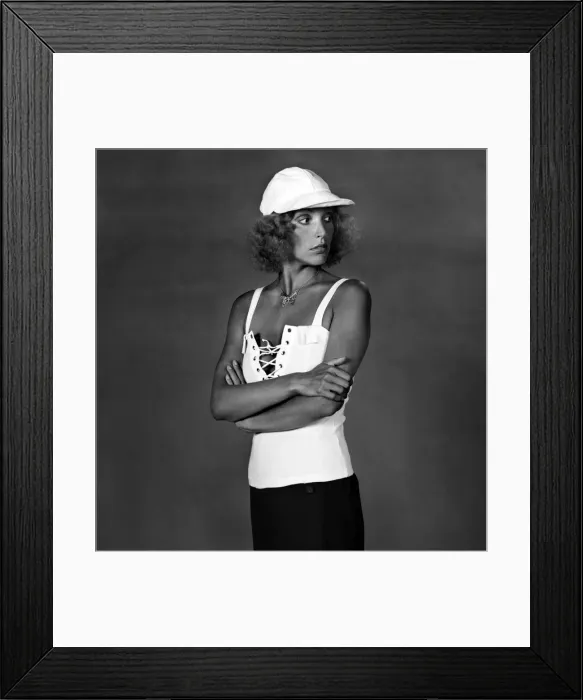 Framed Print : Fashion. Geschi. April 1975 75-1863-004