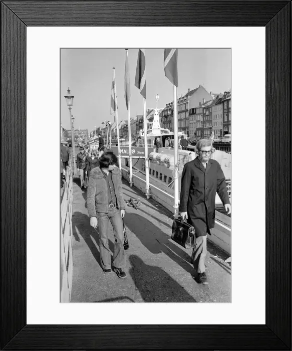 Framed Print : Passengers disembark from the Malmo (Sweden) hydrofoil at their final destination