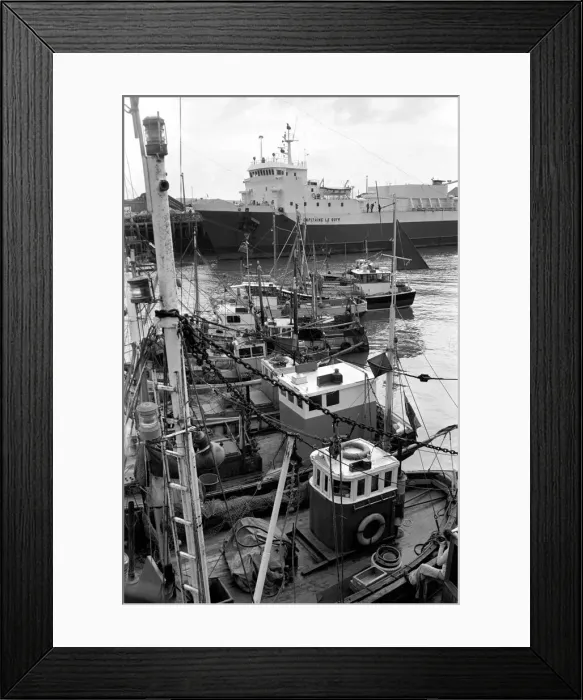 Framed Print : Newhaven. April 1975 75-1724-004 Framed Print : Newhaven. April 1975 75-1724-004