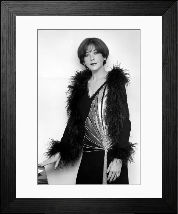Framed Print : Avenger Girl: Pictures of ex-Avenger girl Linda Thorson taken at her Regents Park flat Framed Print : Avenger Girl: Pictures of ex-Avenger girl Linda Thorson taken at her Regents Park flat