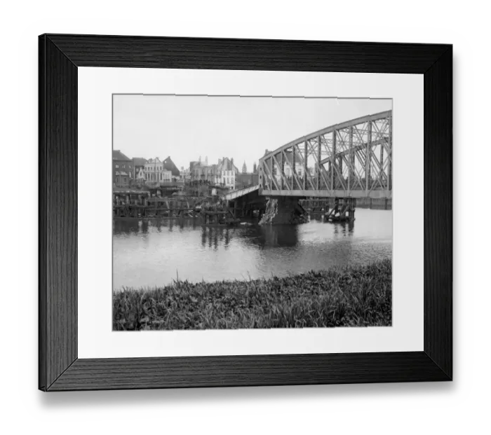 Framed Print : The railway bridge at Termonde blown up by the Belgian army to slow