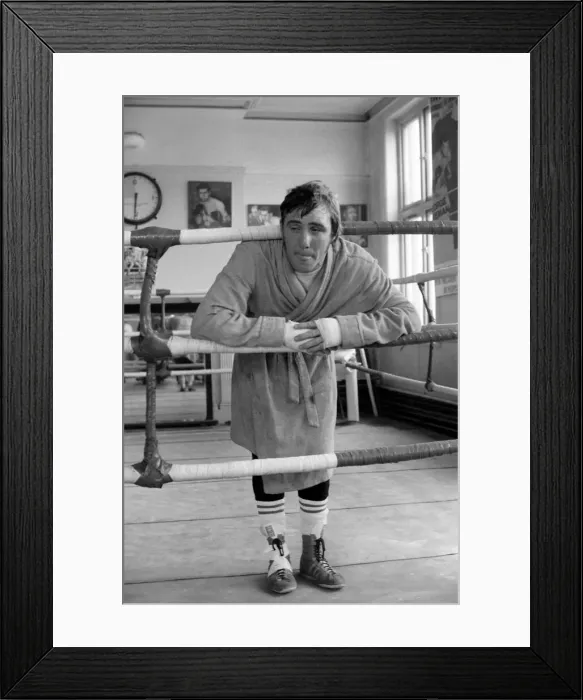 Framed Print : Boxer John H. Stracey having a work out in preparation for his European Welter weight