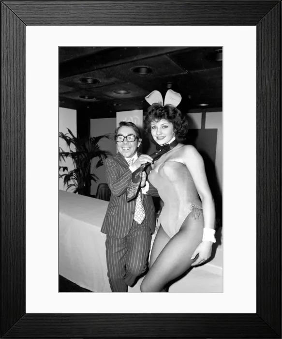 Framed Print : Comedian Ronnie Corbett at the Tie Manufacturers Association Top Ten Tie men contest of Framed Print : Comedian Ronnie Corbett at the Tie Manufacturers Association Top Ten Tie men contest of