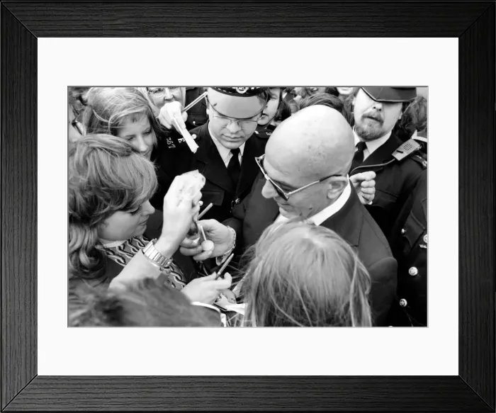 Framed Print : American actor Telly Savalas meets another Kojak