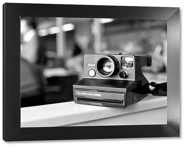 Equipment: Old: Cameras: Polaroid cameras. April 1977 77-01998-001