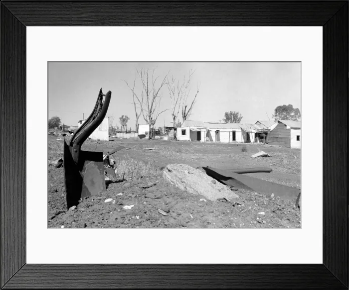 Framed Print : Gwalia: Ghost town western Australia. The ghost town. April 1977 77-02062-003 Framed Print : Gwalia: Ghost town western Australia. The ghost town. April 1977 77-02062-003
