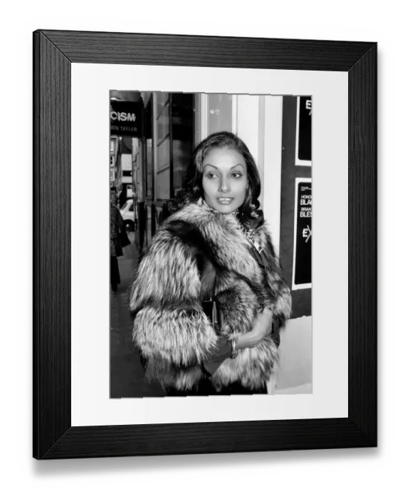 Framed Print : Stars arrive at the Comedy Theatre Haymarket, for the first night showing of the play
