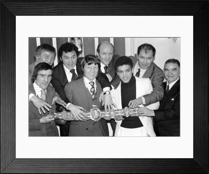Framed Print : Ex-Featherweight World Champs: Ex-World Featherweight World Champion, now retired Framed Print : Ex-Featherweight World Champs: Ex-World Featherweight World Champion, now retired