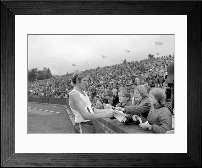 Framed Print : Commonwealth Games, Edinburgh: Athletics. Freeman meets fans after winning 10 miles walk Framed Print : Commonwealth Games, Edinburgh: Athletics. Freeman meets fans after winning 10 miles walk