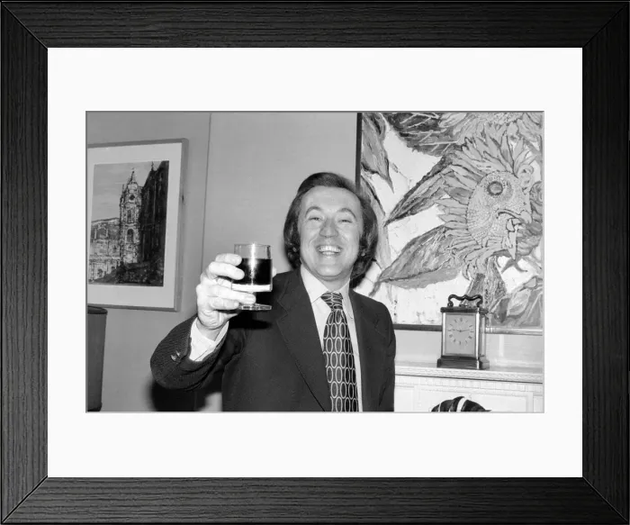 Framed Print : Wine: Mr. David Frost. March 1975 75-01338-005 Framed Print : Wine: Mr. David Frost. March 1975 75-01338-005