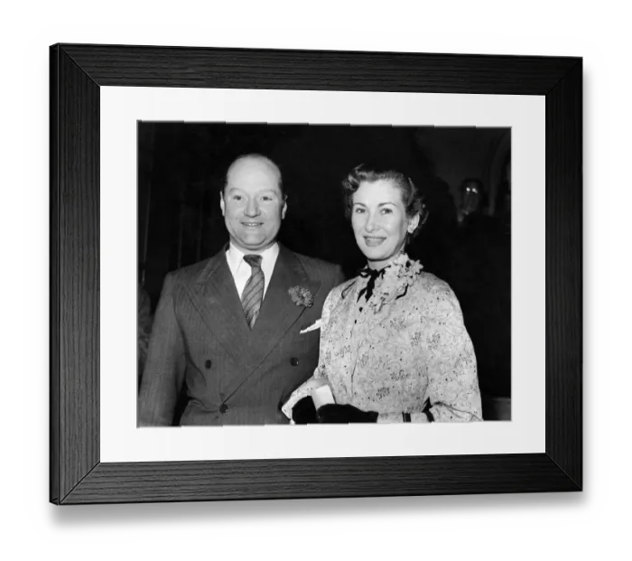 Framed Print : Dinah Sheridan Weds Again. Film Actress Dinah Sheridan, formerly married to Actor Jimmy Framed Print : Dinah Sheridan Weds Again. Film Actress Dinah Sheridan, formerly married to Actor Jimmy