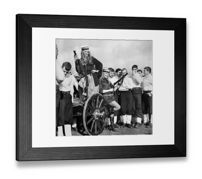 Framed Print : Film stars at Royal Navy Gunnery School. Welcome visitors at the Royal Navy Gunnery Framed Print : Film stars at Royal Navy Gunnery School. Welcome visitors at the Royal Navy Gunnery