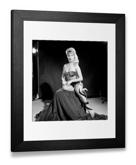 Framed Print : Model Carol Gardener as Eve about to take a bite from the apple. 1960 E421-010