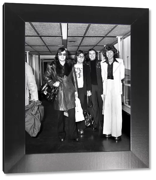 Pop Group Mud. February 1975 75-00808-001