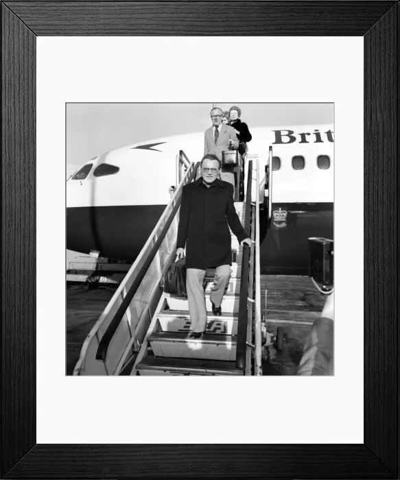 Framed Print : Richard Burton. February 1975 75-00867-001 Framed Print : Richard Burton. February 1975 75-00867-001