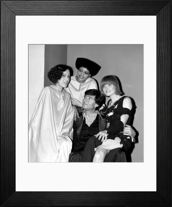 Framed Print : Hair Fashion Talk. L / R Bernadette (one eyed wave), Joan Daye (flat top Afro style) Framed Print : Hair Fashion Talk. L / R Bernadette (one eyed wave), Joan Daye (flat top Afro style)