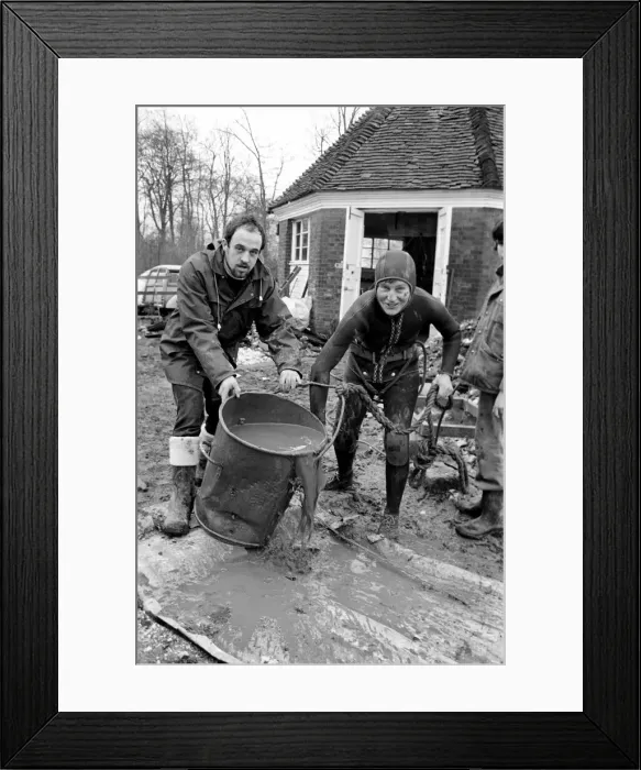 Framed Print : Well diver, Sally Manson. February 1975 75-00667-002