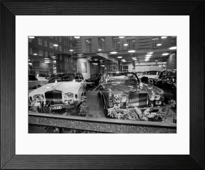Framed Print : Rolls-Royce: West End Car Show Room. January 1975 75-00501-001 Framed Print : Rolls-Royce: West End Car Show Room. January 1975 75-00501-001